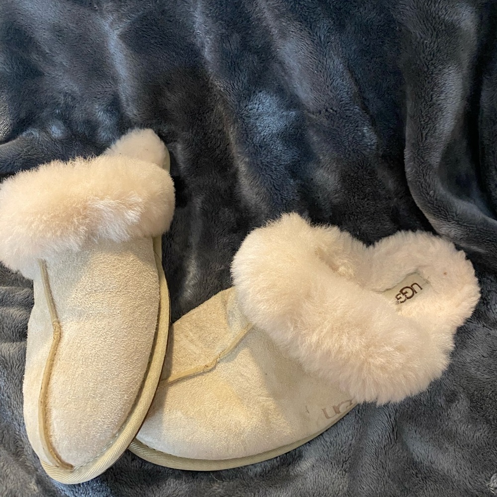 UGG fur slippers